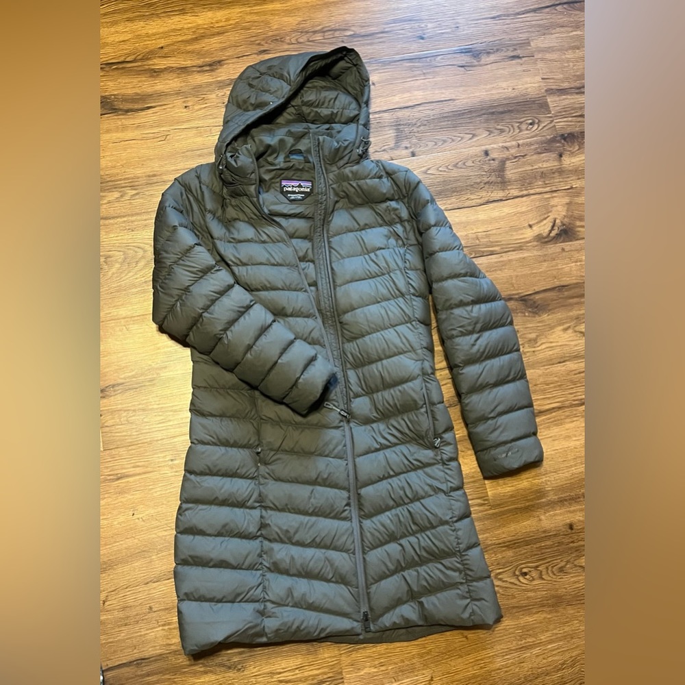 Patagonia Silent Down Parka